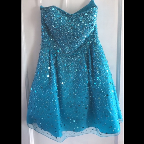 Sherri Hill Prom Dress - Picture 2 of 2